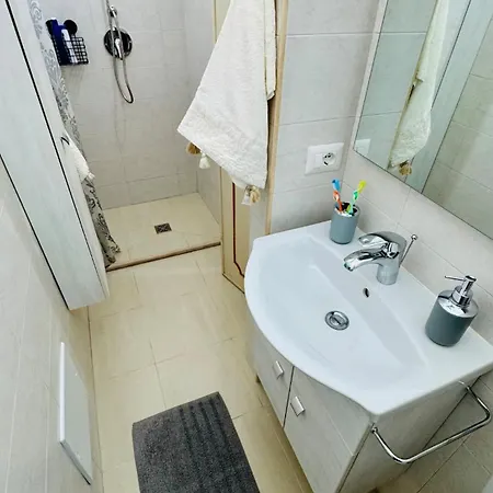 Rita's * 마리나 세라